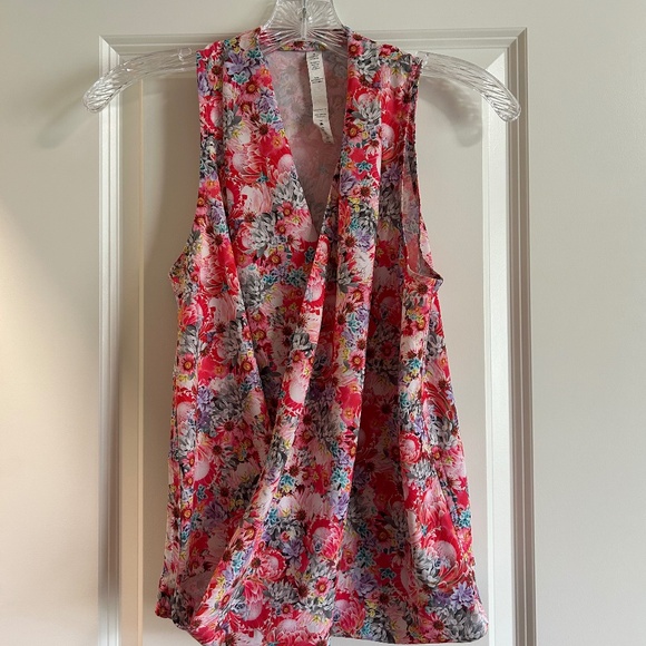 lululemon athletica Tops - Lululemon Women's Multicolor Floral Sleeveless Tank Top, Size 4